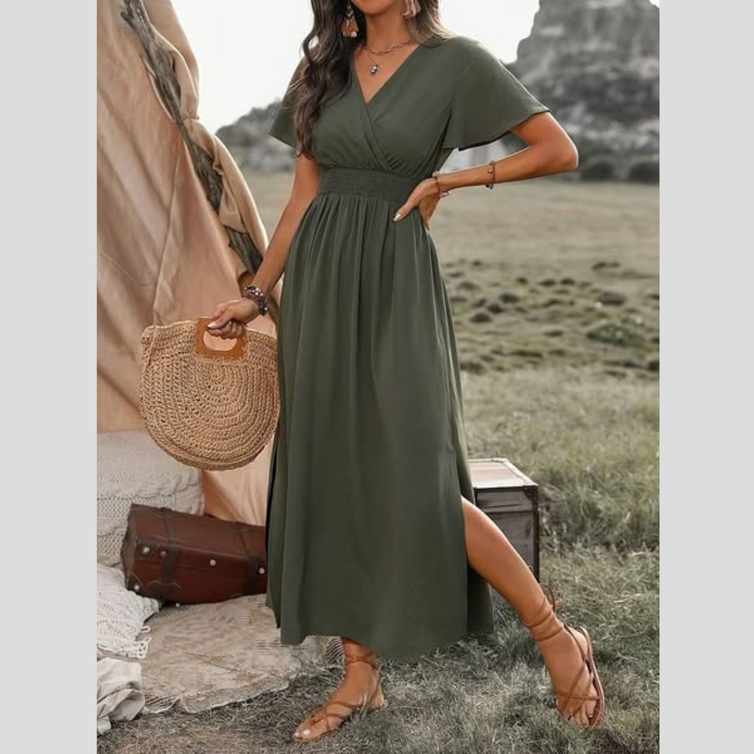 Ursula – Elegant V-Neck Maxi Dress