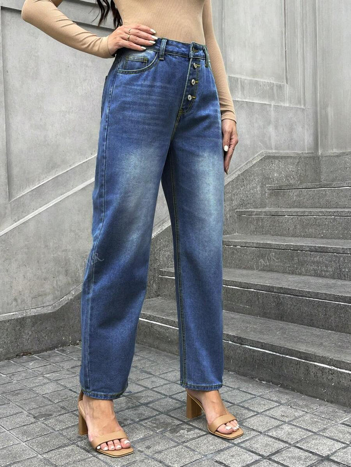 Helen – Straight-Leg Button Jeans