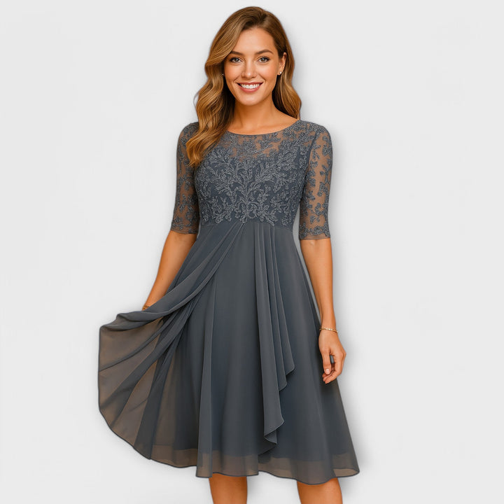 Maud – Elegant Lace Midi Dress
