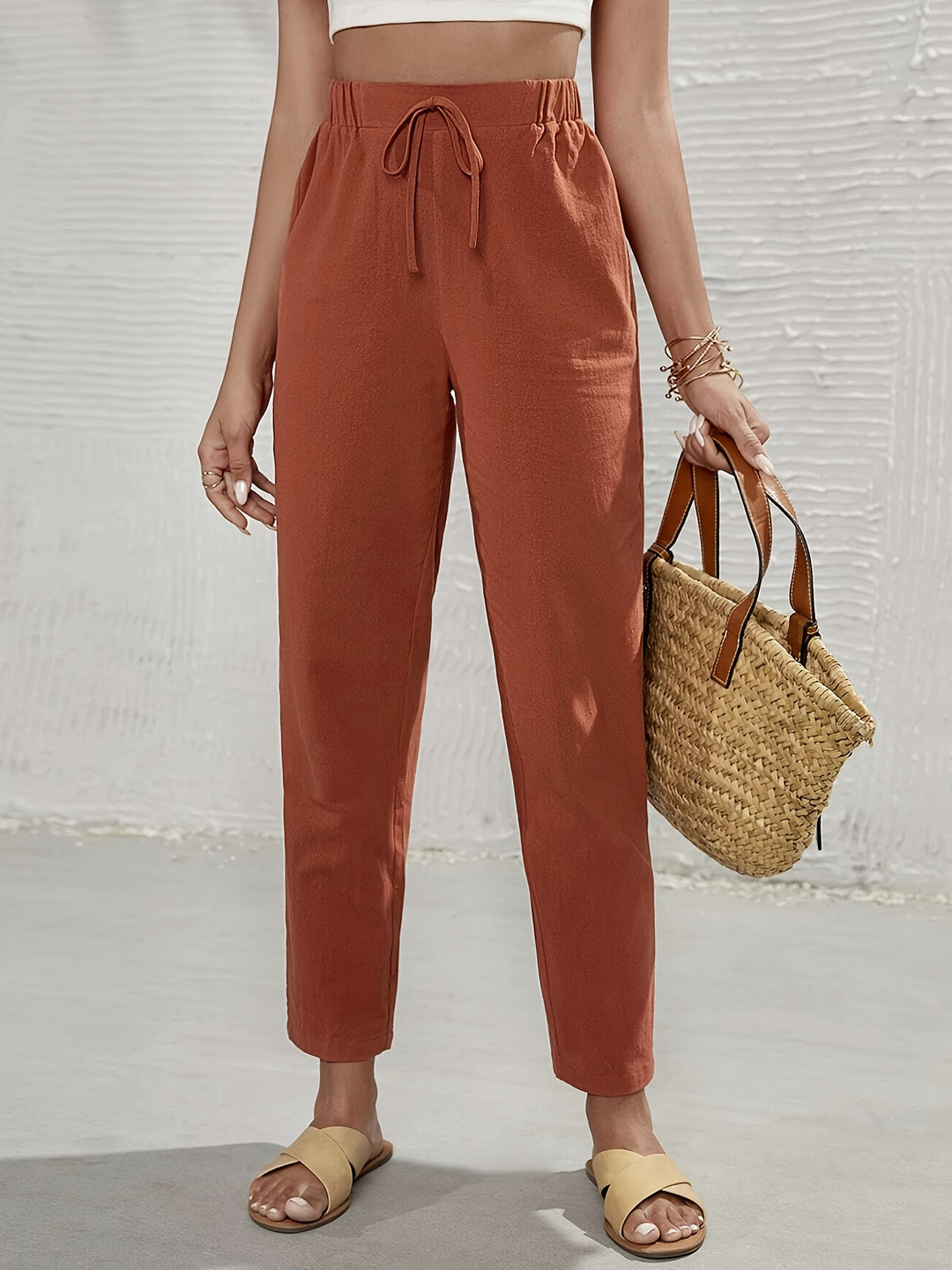 Sylvia – Elegant High-Waisted Cropped Trousers